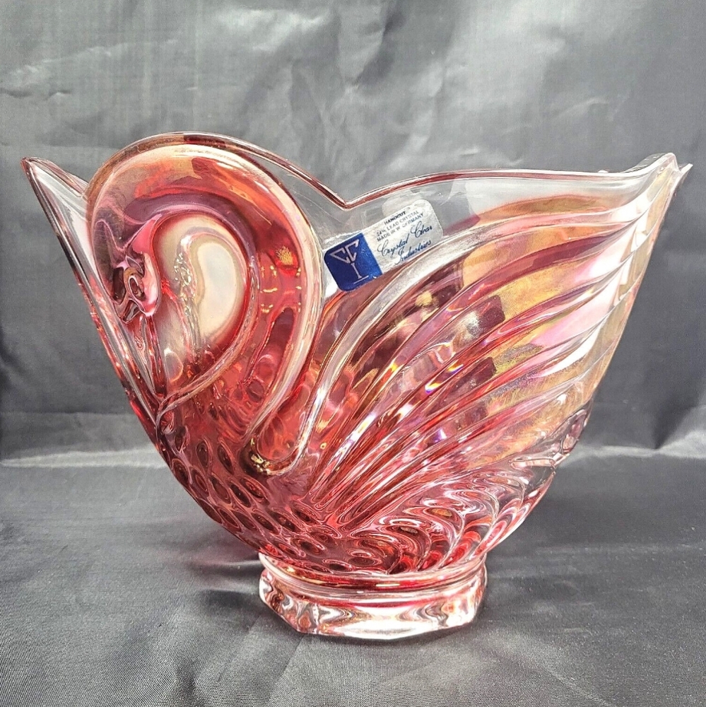 VTG Crystal Clear Industries Pink Swan, Hand Cut, 24% Lead Crystal, 10x6x6"